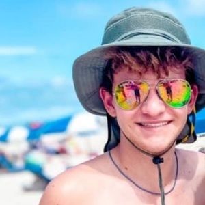 Meet your Posher, Connor